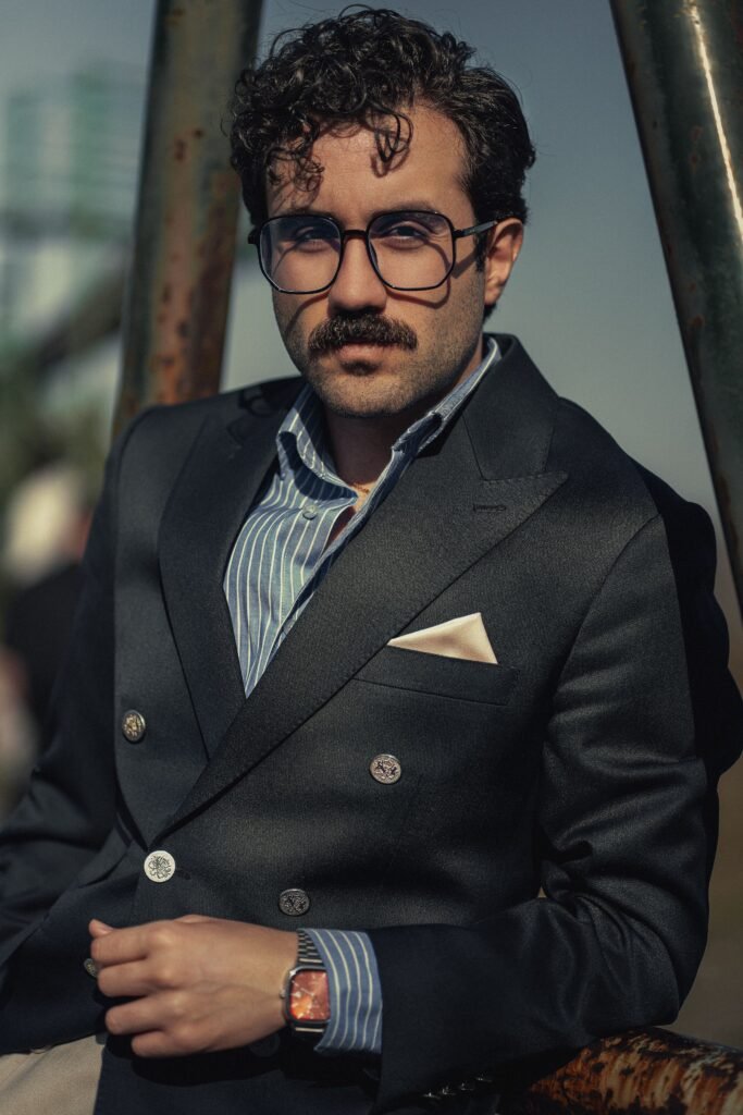 One point fold pocket square