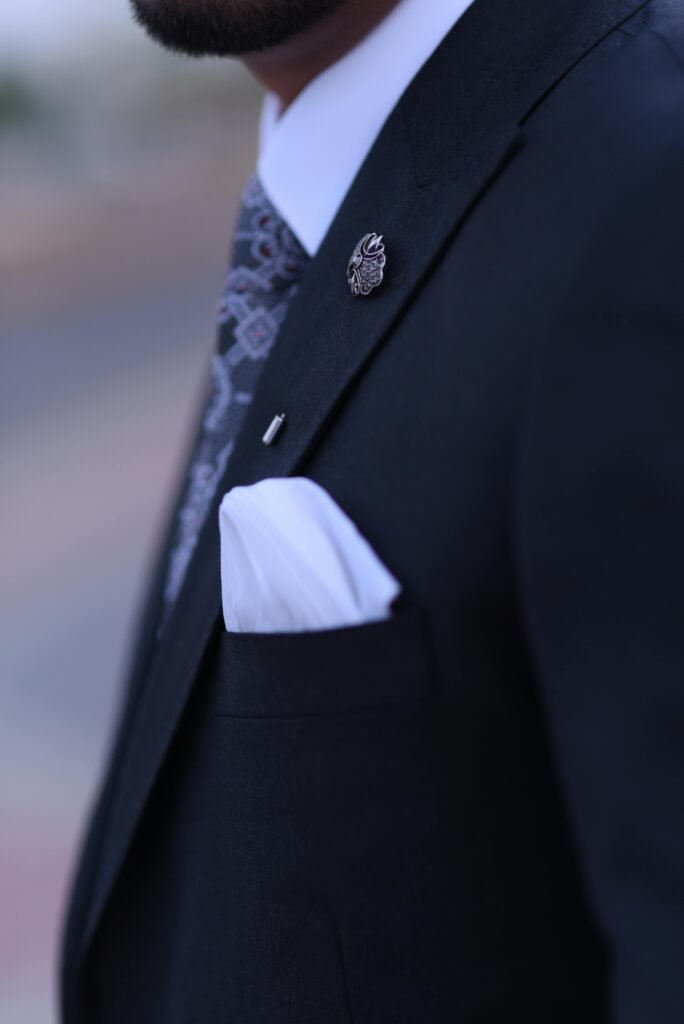 Puff fold pocket square